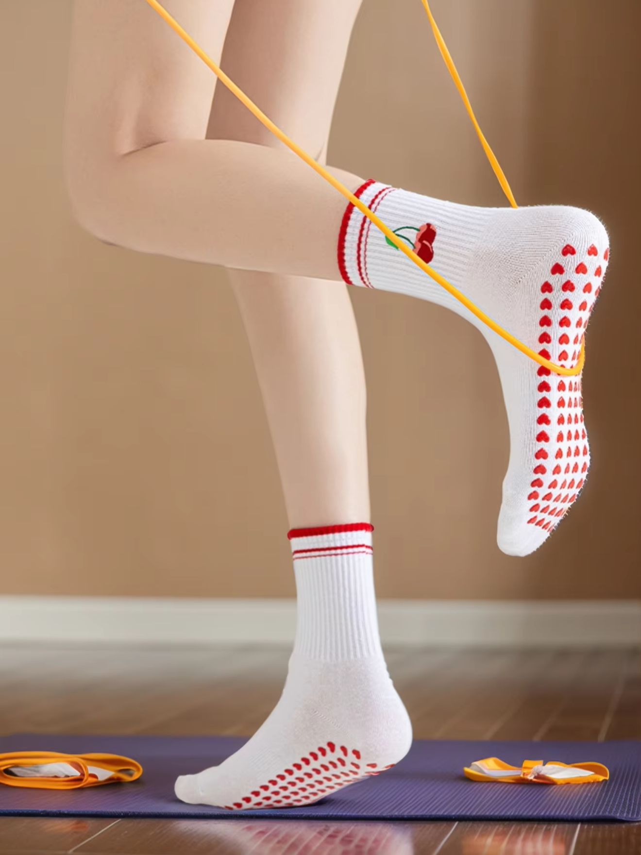 1 Pasang Kaus Kaki Yoga Profes - Yoga Of Fitness ulasan dan harga